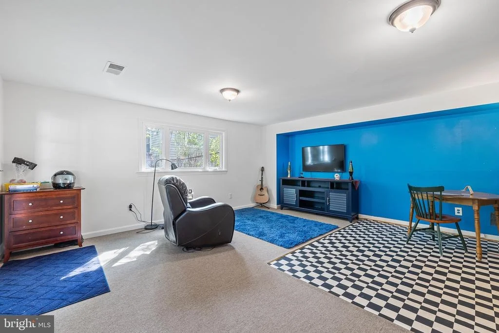 Photo of 9821 SINGLETON DRIVE