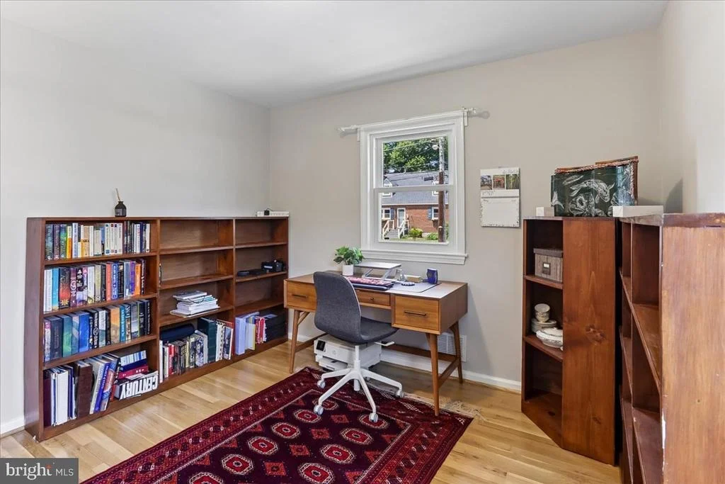 Photo of 1504 CREST ROAD
