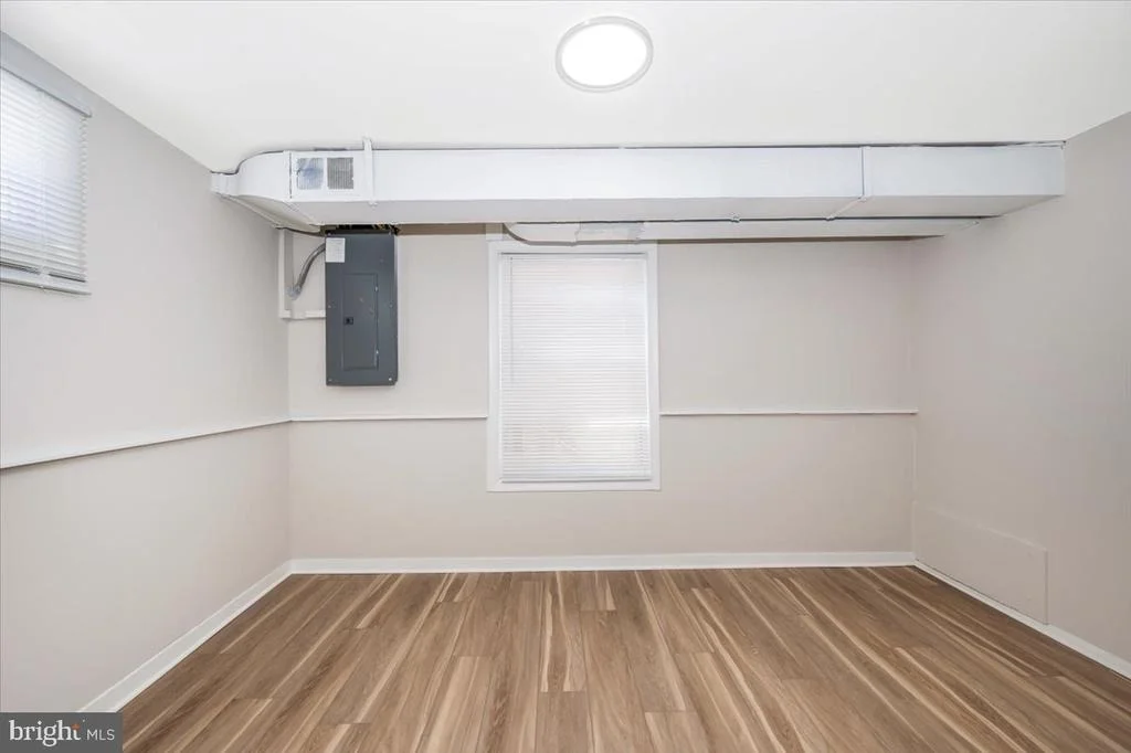 Photo of 3407 FLORAL STREET