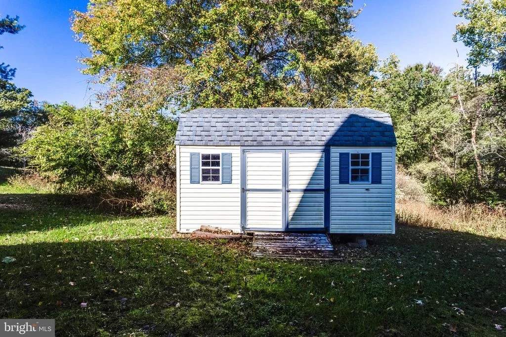 Photo of 4160 DOCTOR SAMUEL MUDD ROAD