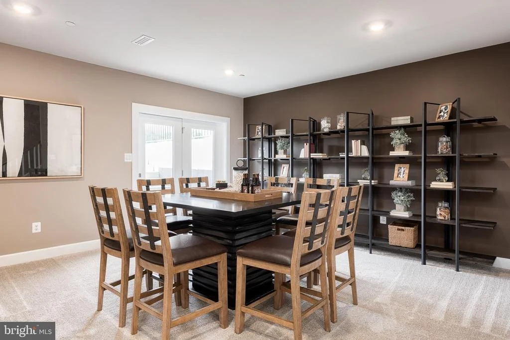 Photo of 1311 LEELAND FOREST