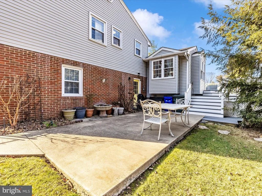 Photo of 16 KLINE BOULEVARD