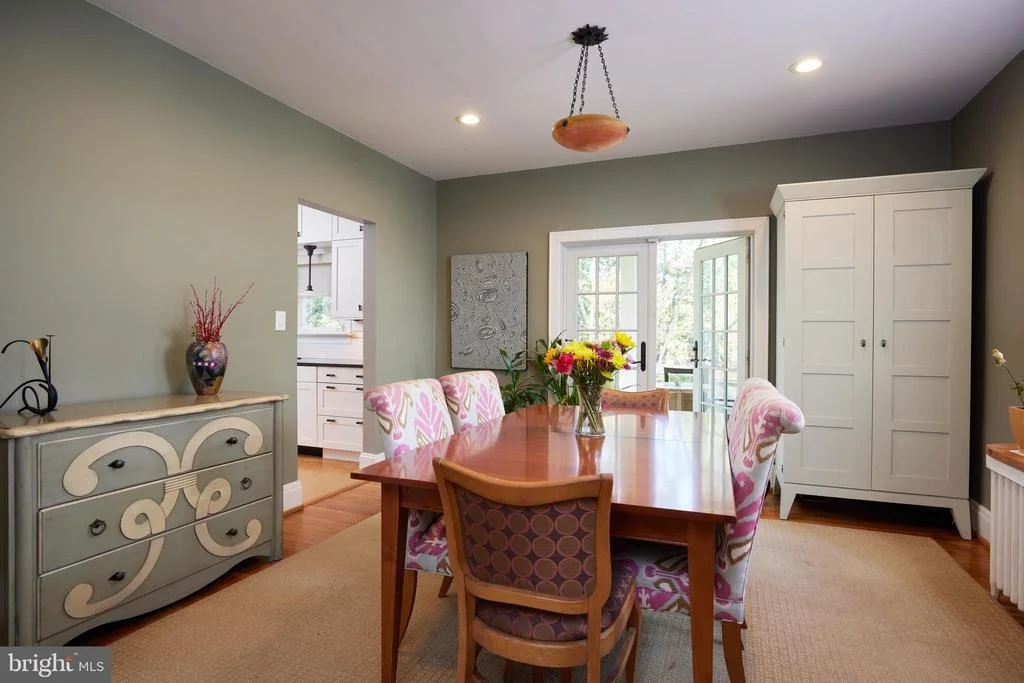 Photo of 4236 RIVER ROAD NW