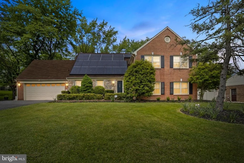 Photo of 2609 VILLAGE LANE