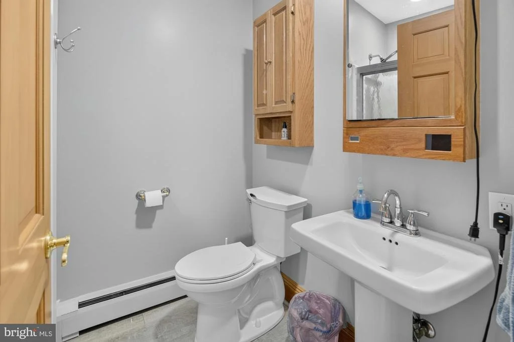 Photo of 8 PENNROAD AVE