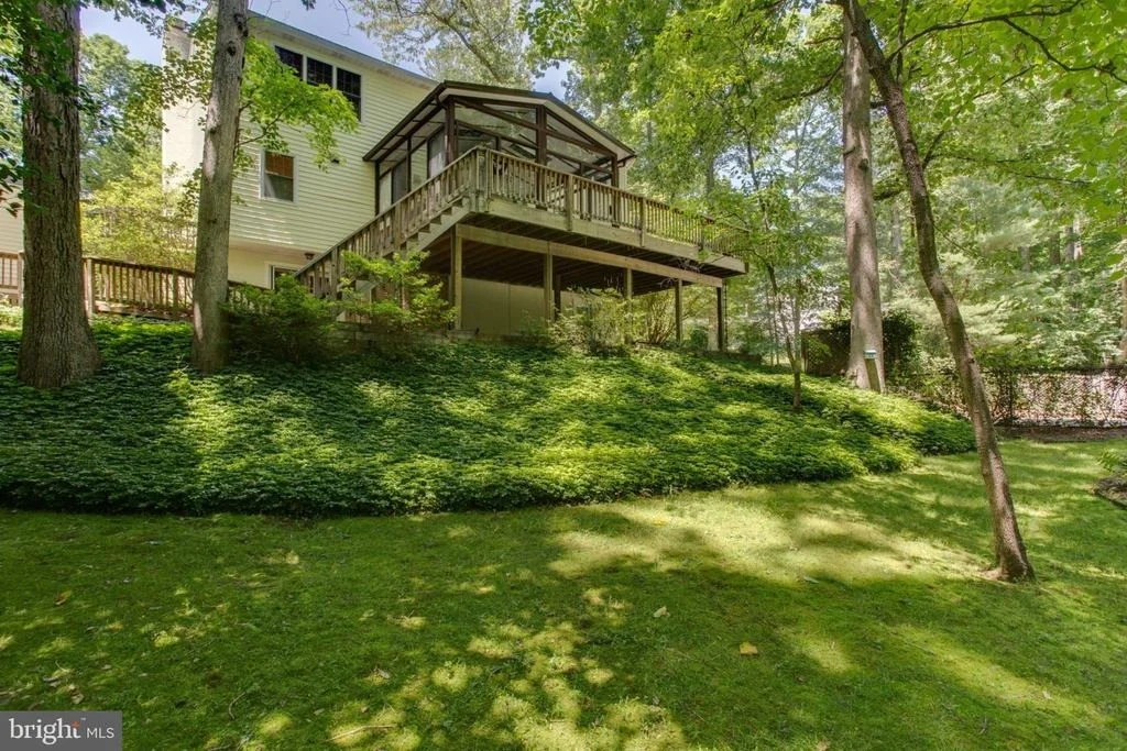 Photo of 10425 MOUNT VERNON DRIVE