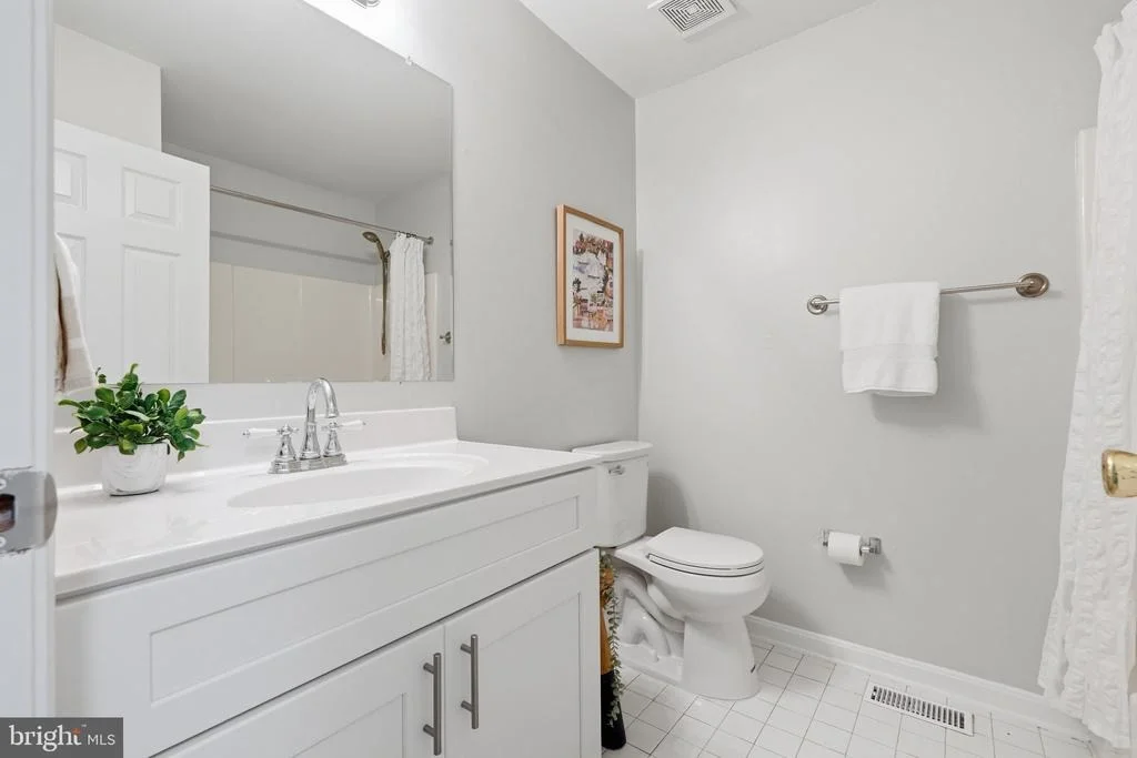 Photo of 1007 TASKER LANE
