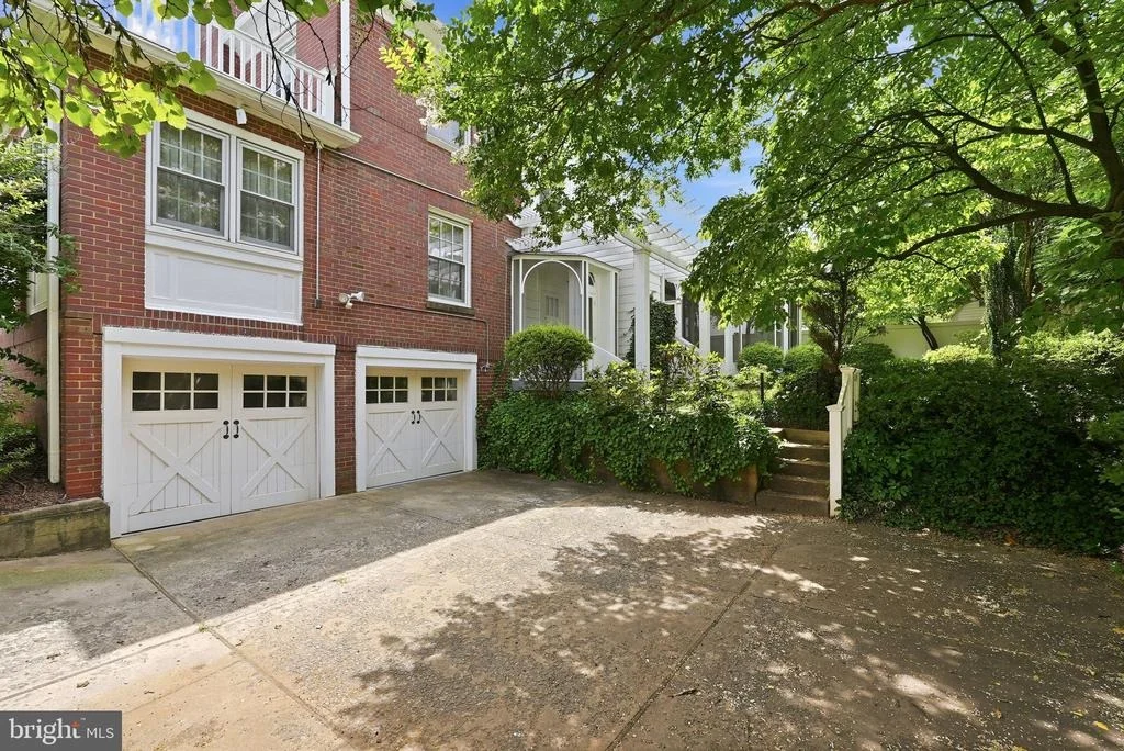 Photo of 1907 ROOKWOOD ROAD