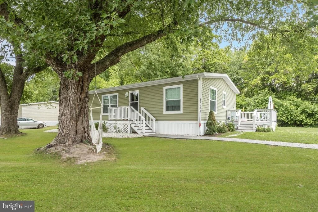 Photo of 25762 HOLLY VIEW DRIVE