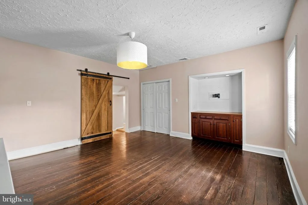 Photo of 14115 MANOR ROAD