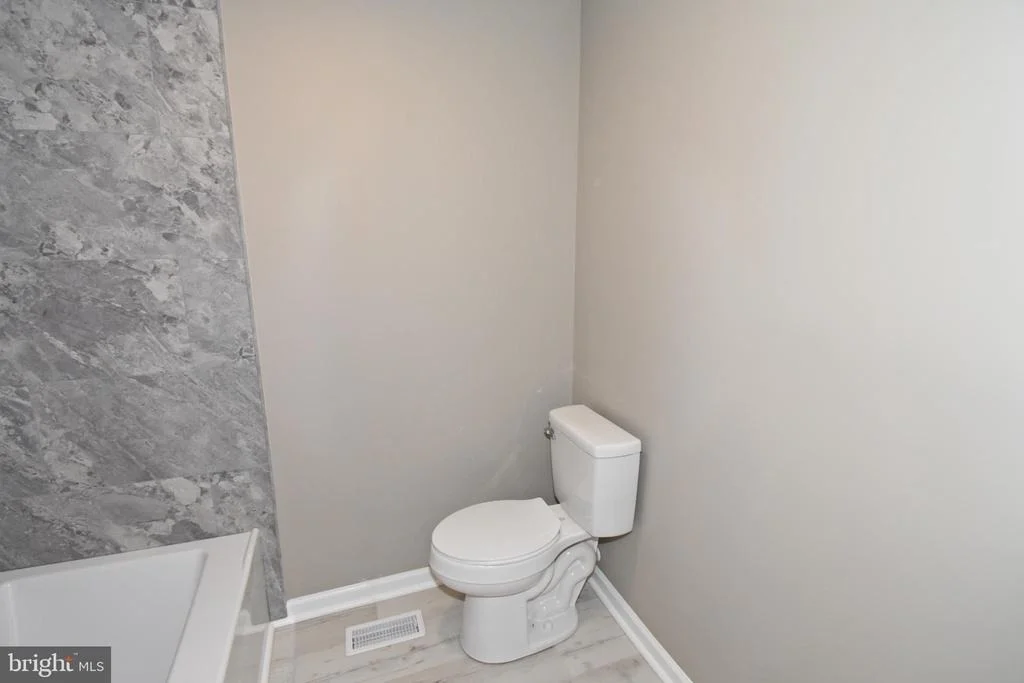 Photo of 516 OVERBROOK DRIVE