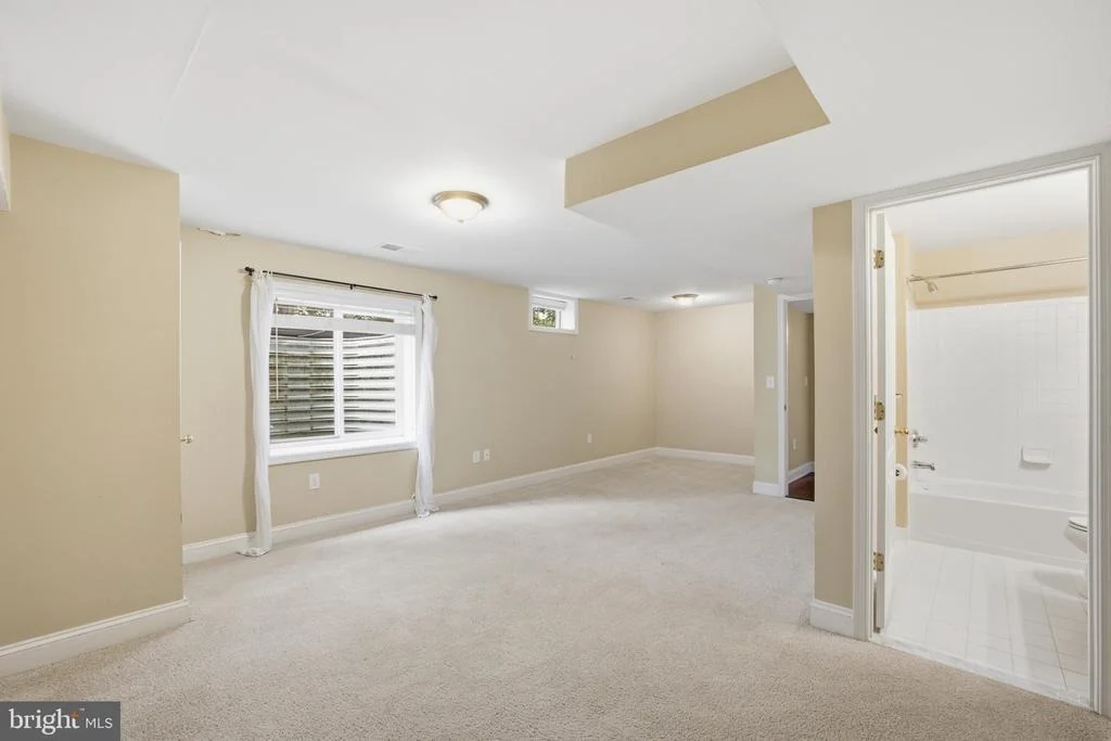 Photo of 10802 SECOND STREET
