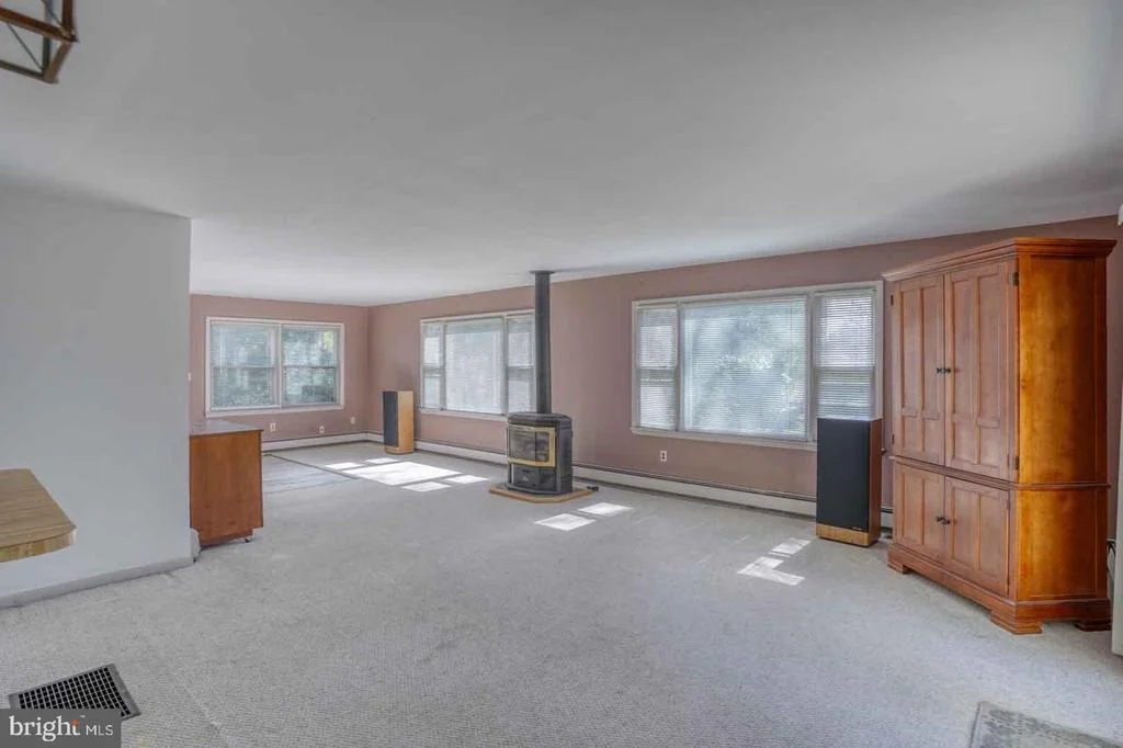 Photo of 74 S FAIRFIELD DRIVE