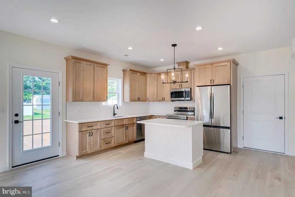 Photo of 165 ROSE BOWL ROAD