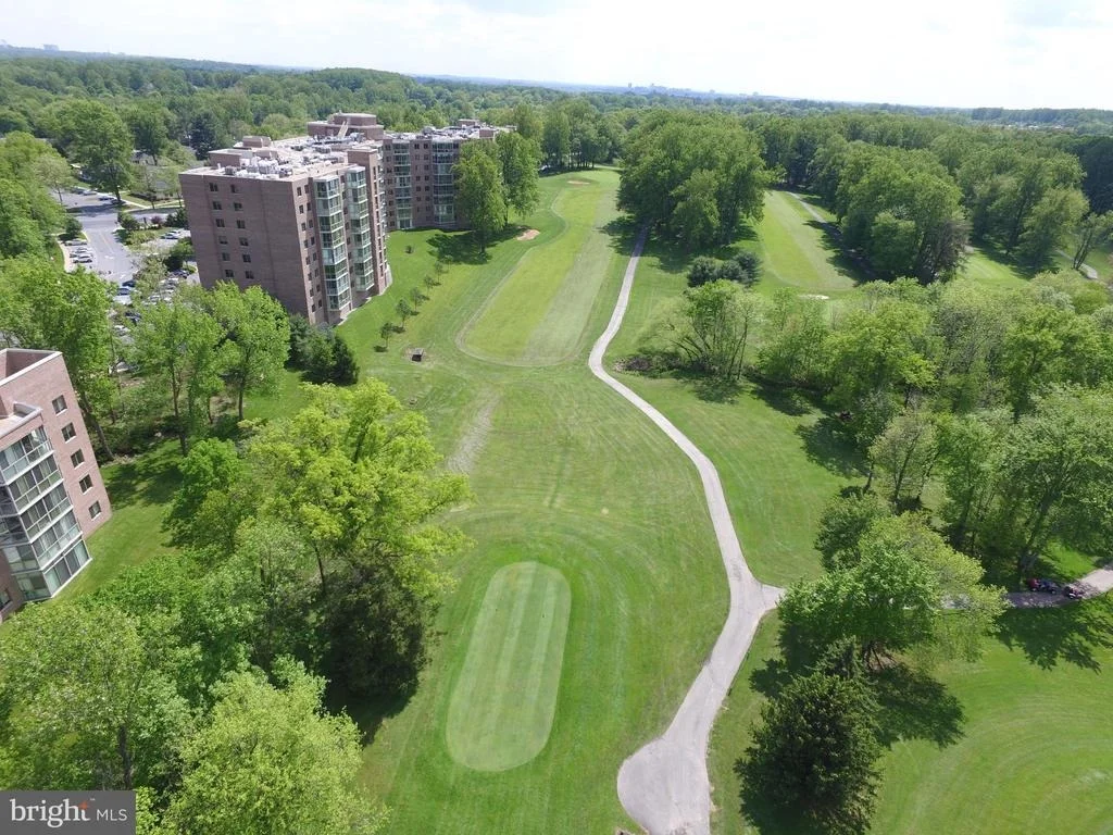 Photo of Unit 1C at 3617 GLENEAGLES DRIVE