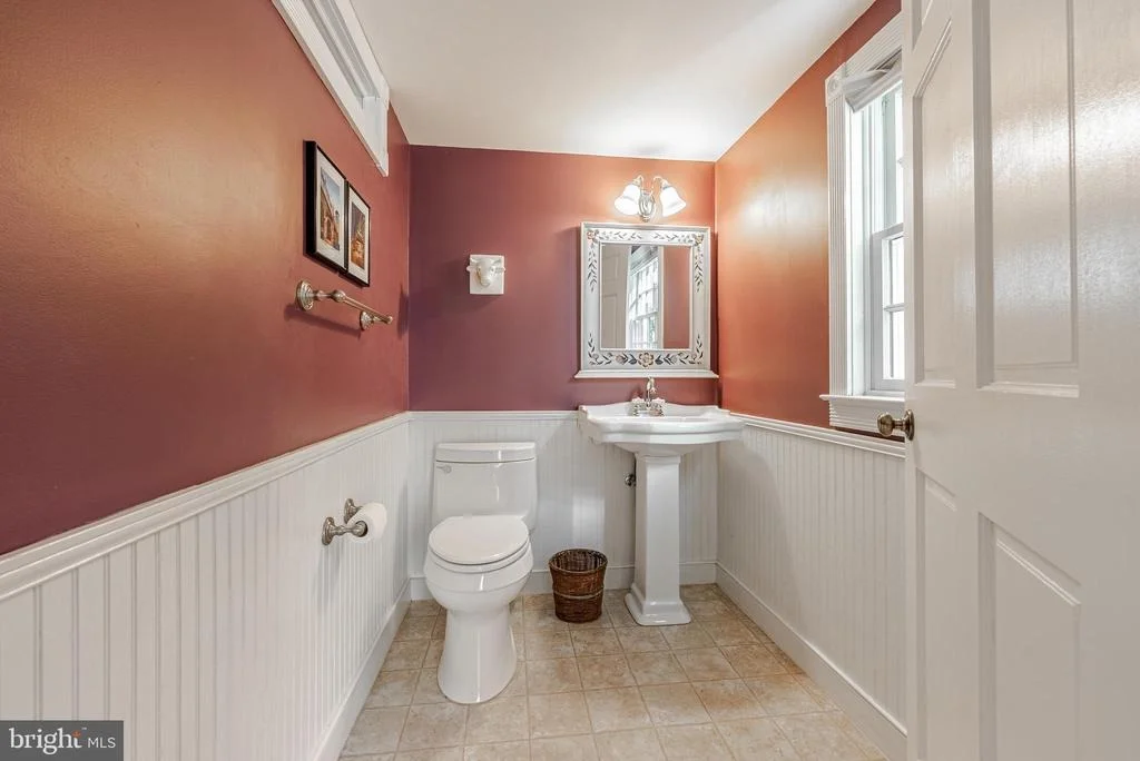 Photo of 2510 JONATHAN ROAD