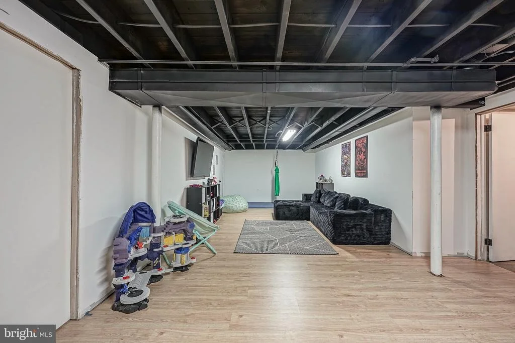 Photo of 2 BROADVIEW AVENUE
