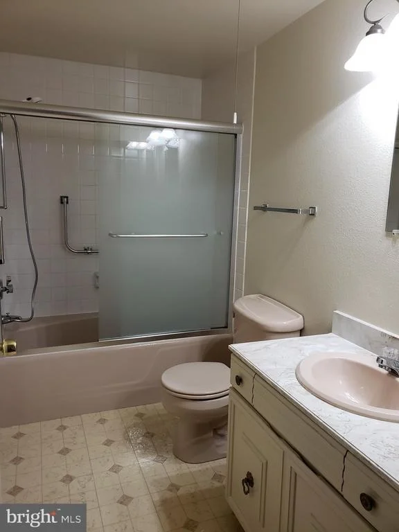 Photo of Unit 82A at 3630 GLENEAGLES DRIVE