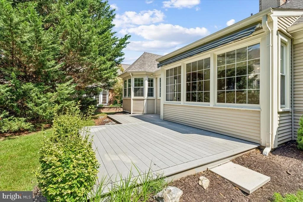 Photo of 2375 BEAR DEN ROAD