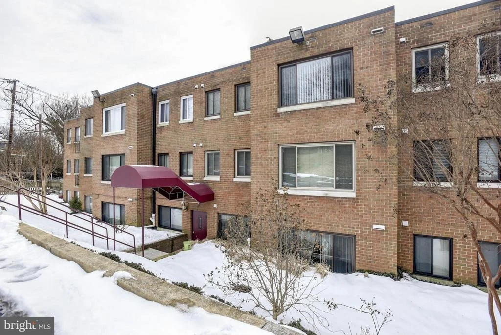 Photo of Unit G7 at 4545 MACARTHUR BOULEVARD NW