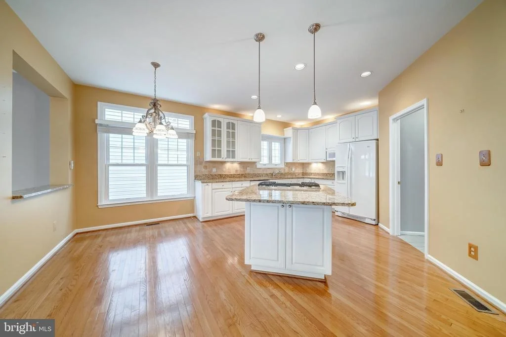 Photo of 2902 STRATHAVEN PLACE