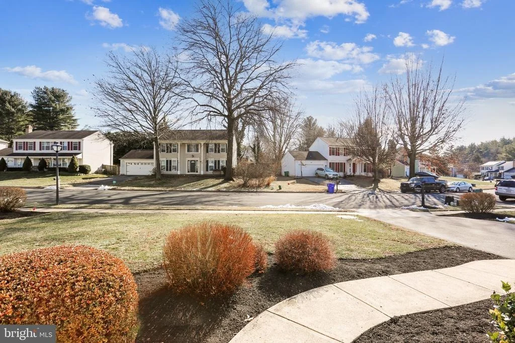 Photo of 915 POINTER RIDGE DRIVE