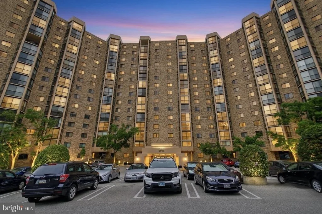 Photo of Unit 608 at 5903 MOUNT EAGLE DRIVE