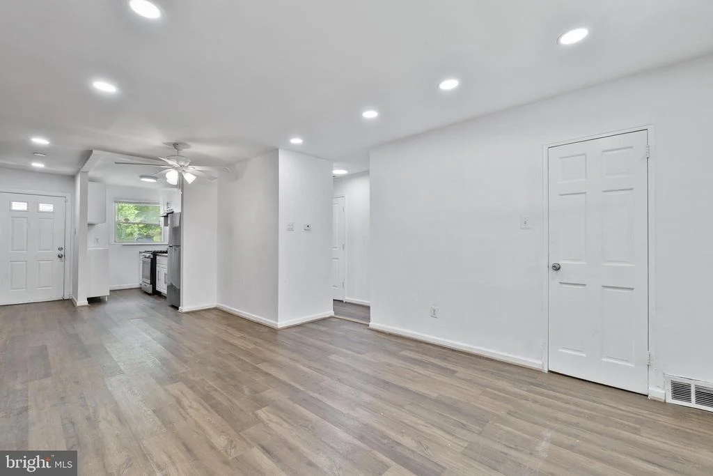 Photo of 7634 NORMANDY ROAD