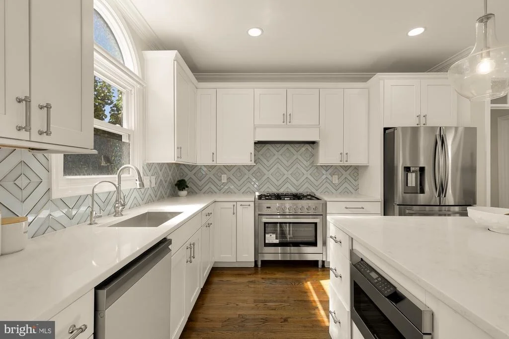 Photo of 1505 SPRING VALE AVENUE