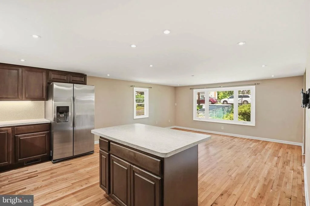 Photo of 6713 BOXWOOD DRIVE