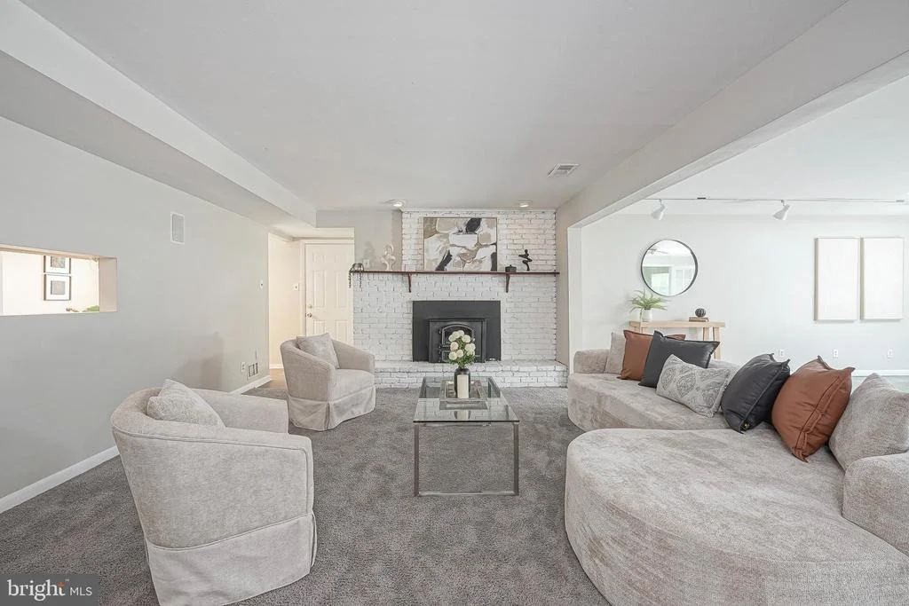 Photo of 1016 EAGLE LANE