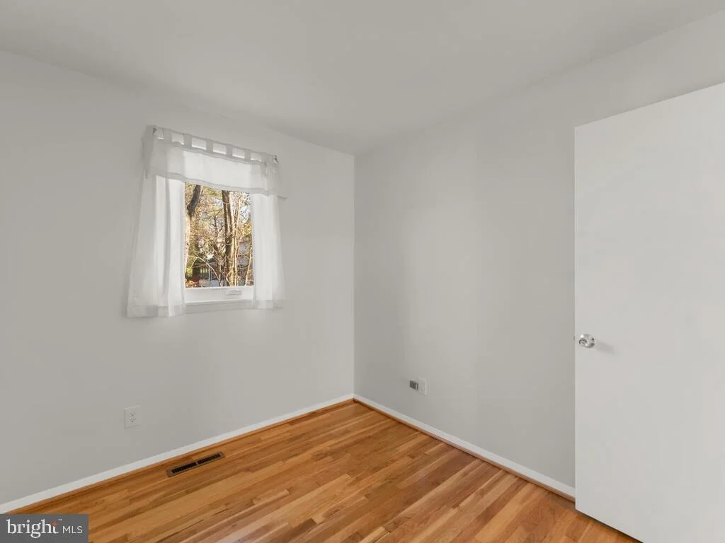 Photo of 5013 ELIOTS OAK ROAD