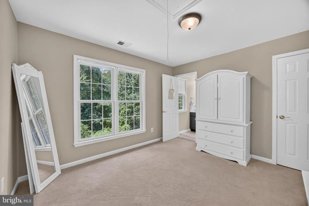 Photo of 1340 BLUEGRASS WAY