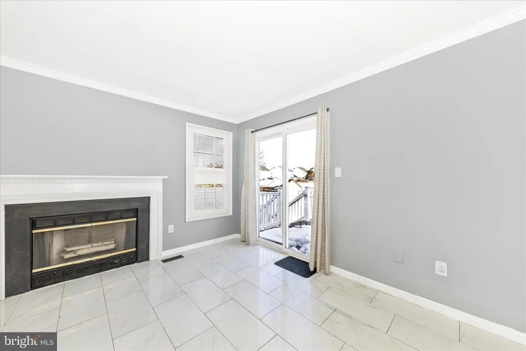 Photo of 2160 COLLINGWOOD LANE