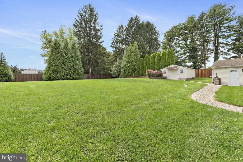 Photo of 1404 RYAN ROAD