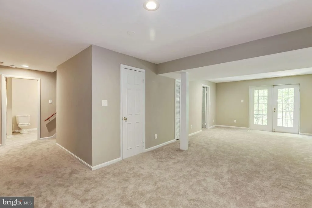 Photo of 7102 STANCHION LANE