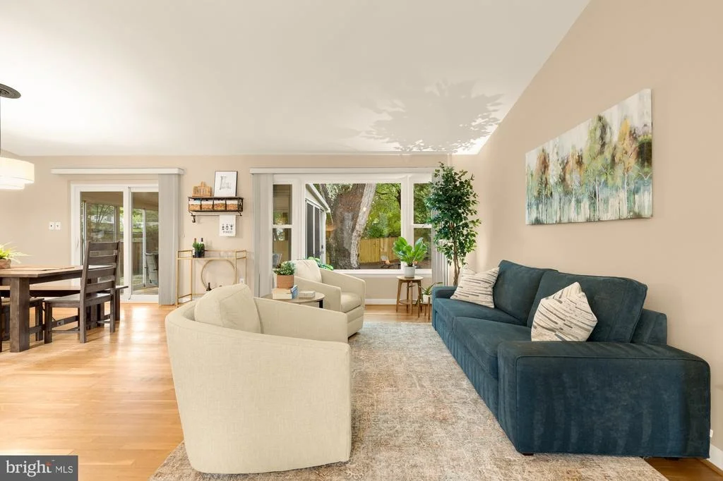 Photo of 1024 DEVERE DRIVE