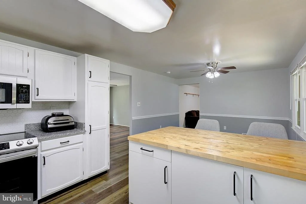 Photo of 2761 PINEWOOD DRIVE