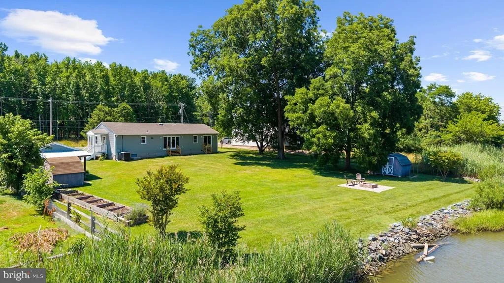 Photo of 205 RIVERSIDE DRIVE