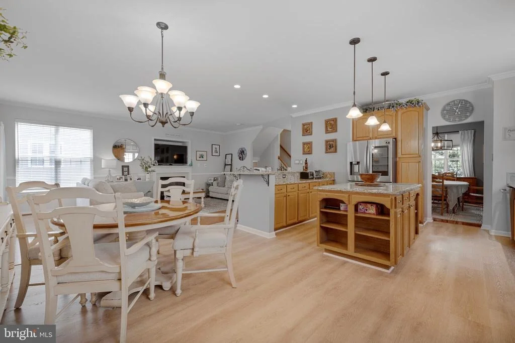 Photo of 9693 ROYAL CREST CIR