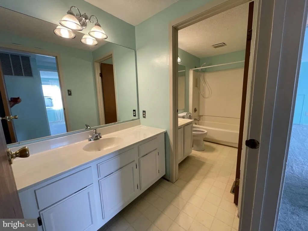Photo of 1341 BUTTERFLY LANE