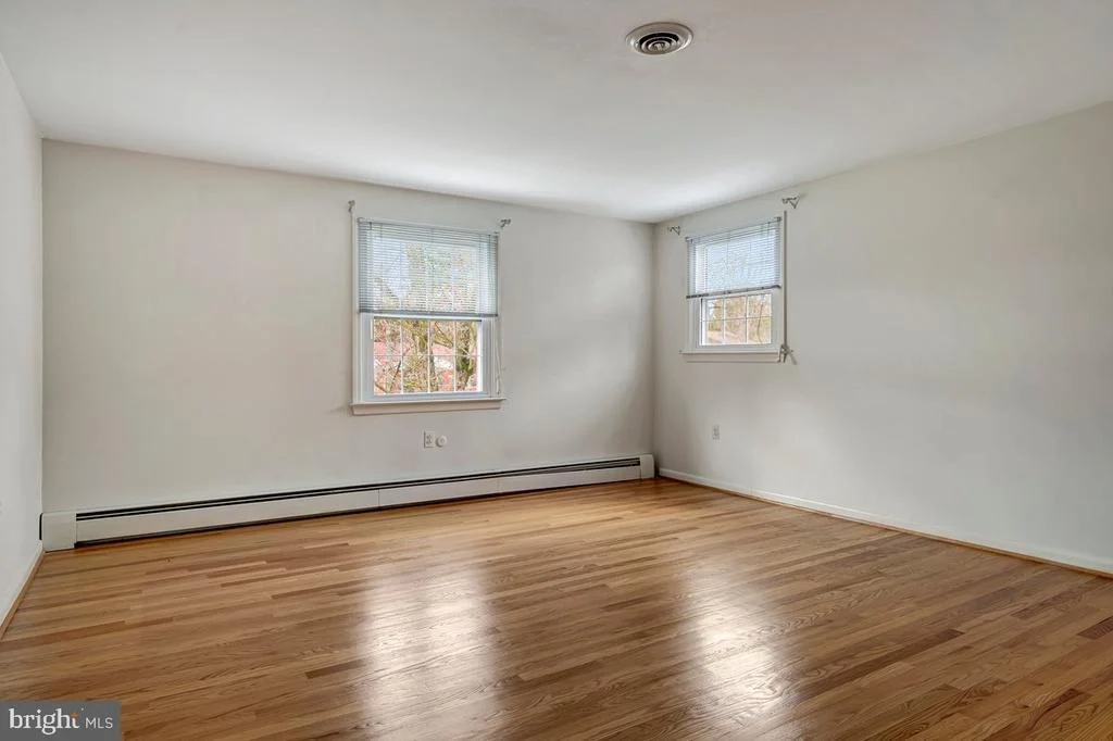 Photo of 706 BRISTOL ROAD