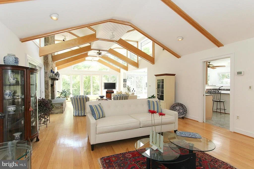 Photo of 6950 DUNCRAIG COURT