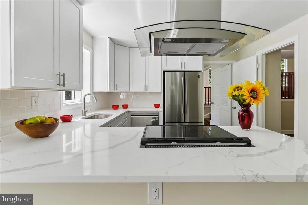 Photo of 12811 LACY DRIVE