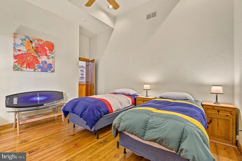 Photo of 2747 MARSH HILL ROAD