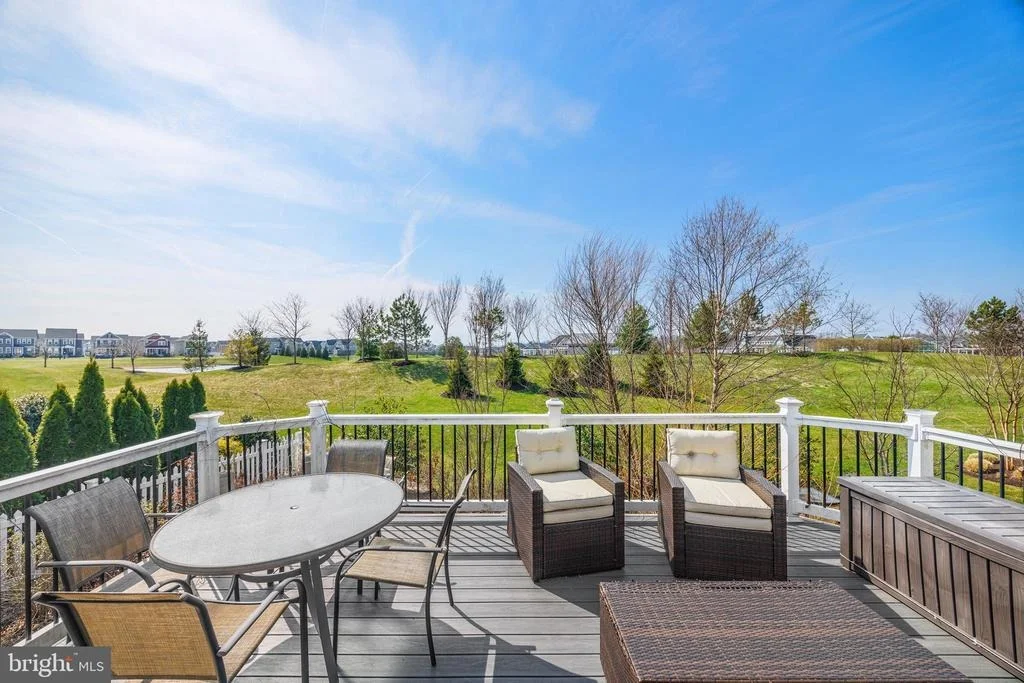Photo of 2926 LEVEE DRIVE