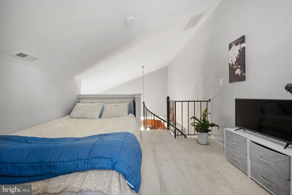 Photo of 1095 TRISTRAM CIRCLE