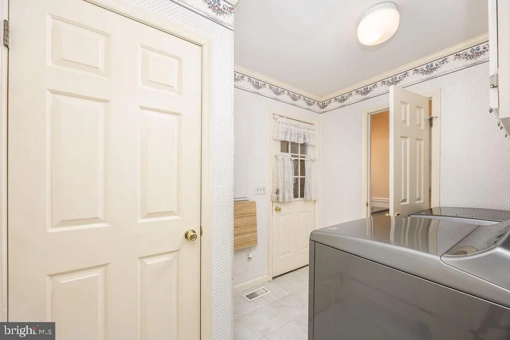 Photo of 8928 LYNCH DRIVE