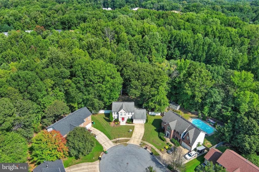 Photo of 9109 HELMSLEY DRIVE