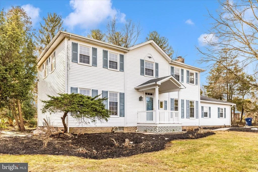 Photo of 5815 MEADOW DRIVE